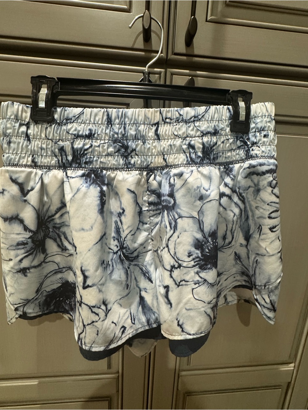 AERIE White and Navy Floral Athletic Shorts